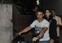 Aamir khan riding bike with daughter ira khan