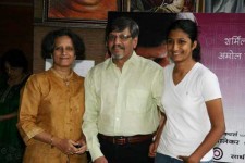Amol palekar family: wife sandhya gokhale and daughter