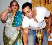 Salman khan with his mother sushila charak