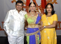 Suja raghuram with  parents