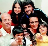 Upendra with parents, wife priyanka and children ayush and aishwarya