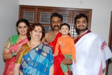 Pavithra Lokesh family: Mother, Brother Adi Lokesh, Husband Suchendra Prasad & Daughter Viskrutha