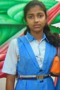 Amala Paul childhood photo from school