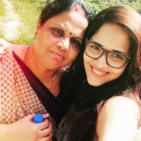 Anasuya bharadwaj with her mother