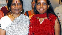 Bhavatharini with her mother Jeeva ilayaraja
