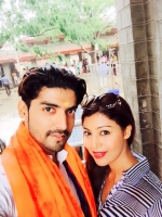 Debina bonnerjee with her husband gurmeet choudhary
