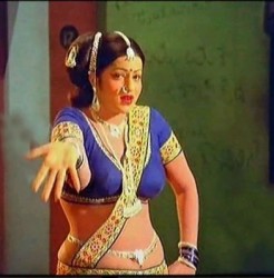 Jayamalini dancing