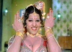 Jayamalini in ringa ringa song