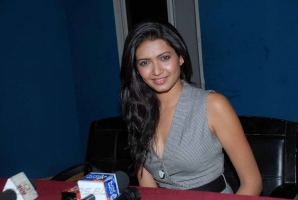 Karishma tanna