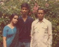 Madhavan with his parents: father ranganathan and mother saroja