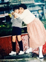 Mallika sherawat childhood photo with brother
