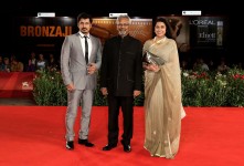 Mani ratnam with wife suhasini and vikram during the raavan movie premiere