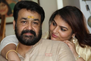 Mohanlal with wife suchithra balaji