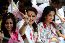 Moon moon sen with daughters raima and riya at elections campaign