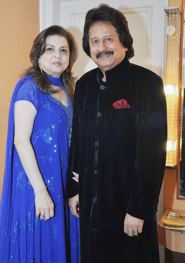Pankaj Udhas Photos Pictures Wallpapers Nayaab udhas, ojas adhiya, pankaj udhas, farida udhas, reva udhas. pankaj udhas photos pictures wallpapers