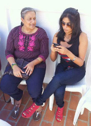 priyamani with mother latha iyer (recent)