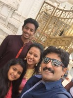 Rajiv kanakala family: wife suma, son roshan and daughter manasvini