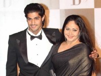 Rati agnihotri with her son tanuj virwani