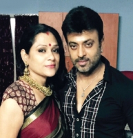 Riyaz khan with wife uma riyaz khan