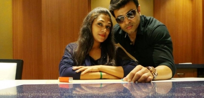 Riyaz khan with wife uma riyaz khan