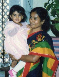 Samantha Ruth Prabhu Childhood photo with Mom Ninette Prabhu