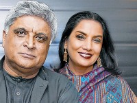 Shabana azmi with her husband javed akhtar