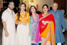 Shilpa shetty and raj kundra family