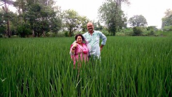 Sonarika bhadoria's parents: father & mother