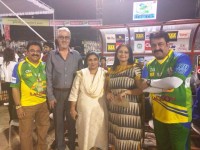 Sripriya with mohanlal at ccl event