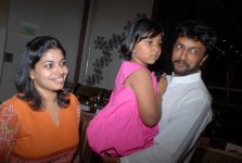 Sudeep with wife priya and daughter saanvi