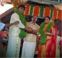 Veena nair wedding photo