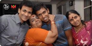 Vinay rajkumar with grandmother Parvathamma Rajkumar and parents Raghavendra Rajkumar and Mangala Rajkumar