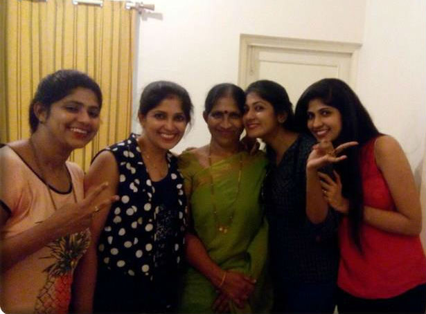 Yagna Shetty family: Mother Jayanti Shetty & sisters Mahalakshmi Shetty, Gayathri Shetty and Ashwini Shetty