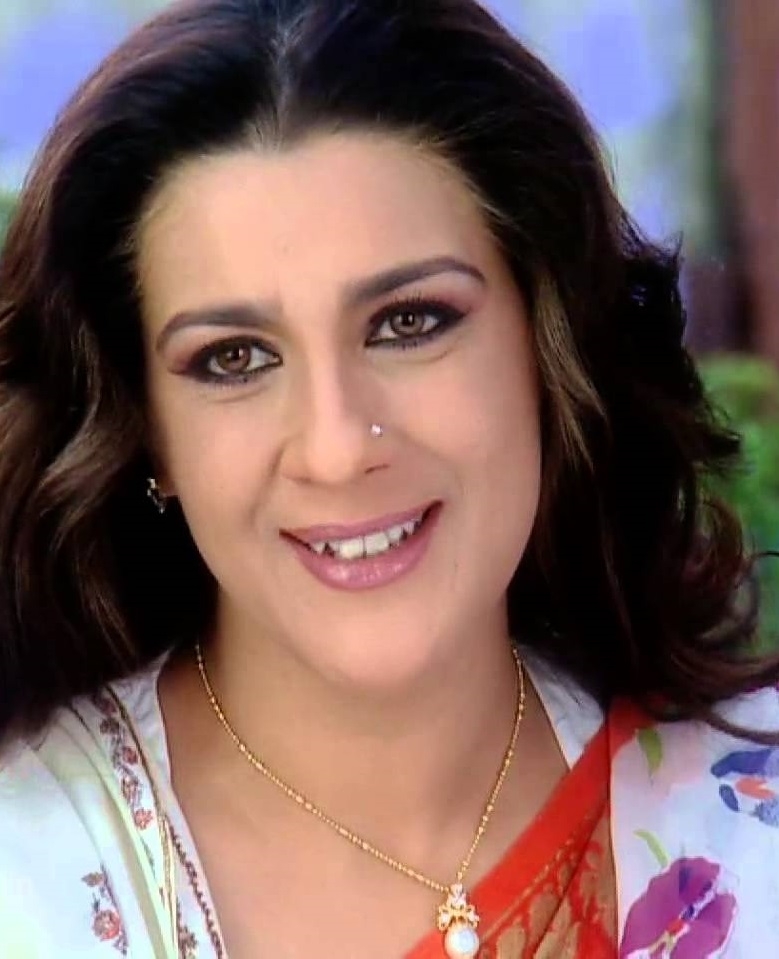 amrita singh family background